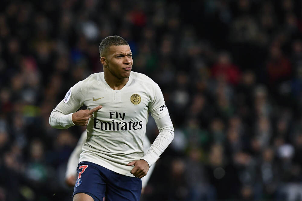 全球市场：纳指涨超1% 特斯拉涨超3% 美光科技涨超10% 商业航天概念股大涨